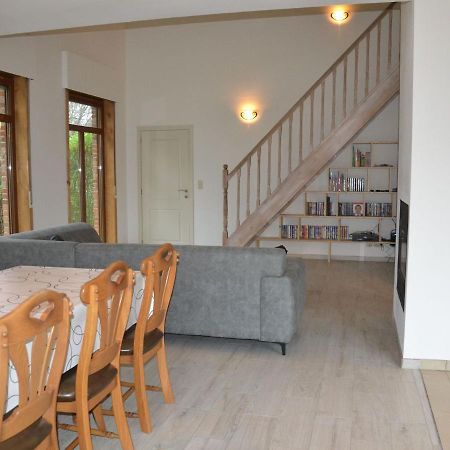 Welcoming Villa In Puivelde With Terrace Garden Barbeque 外观 照片